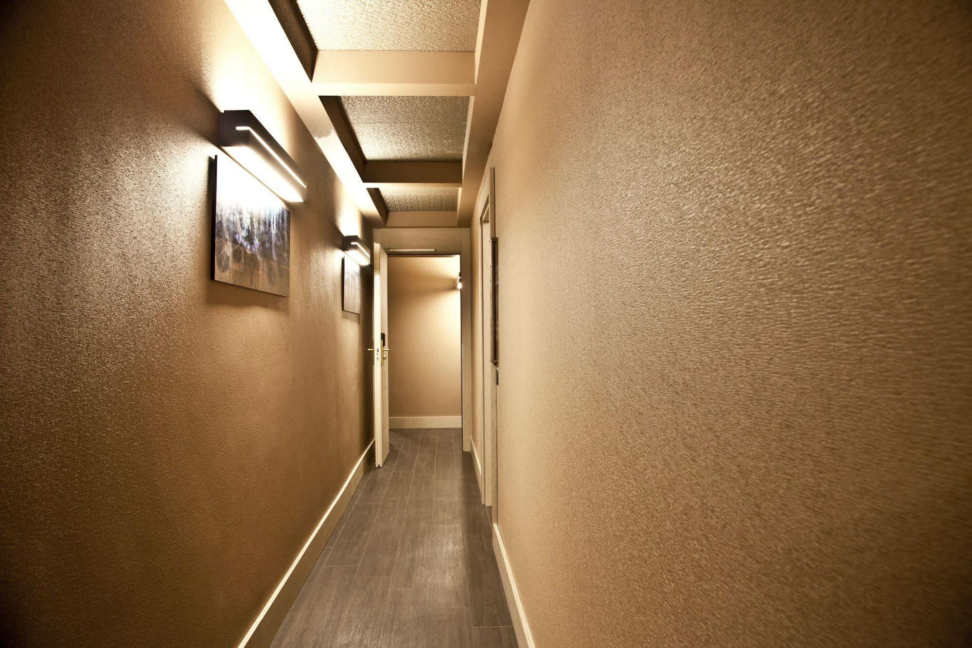 Bed and Breakfast Corso 12 Roma Zewnętrze zdjęcie
